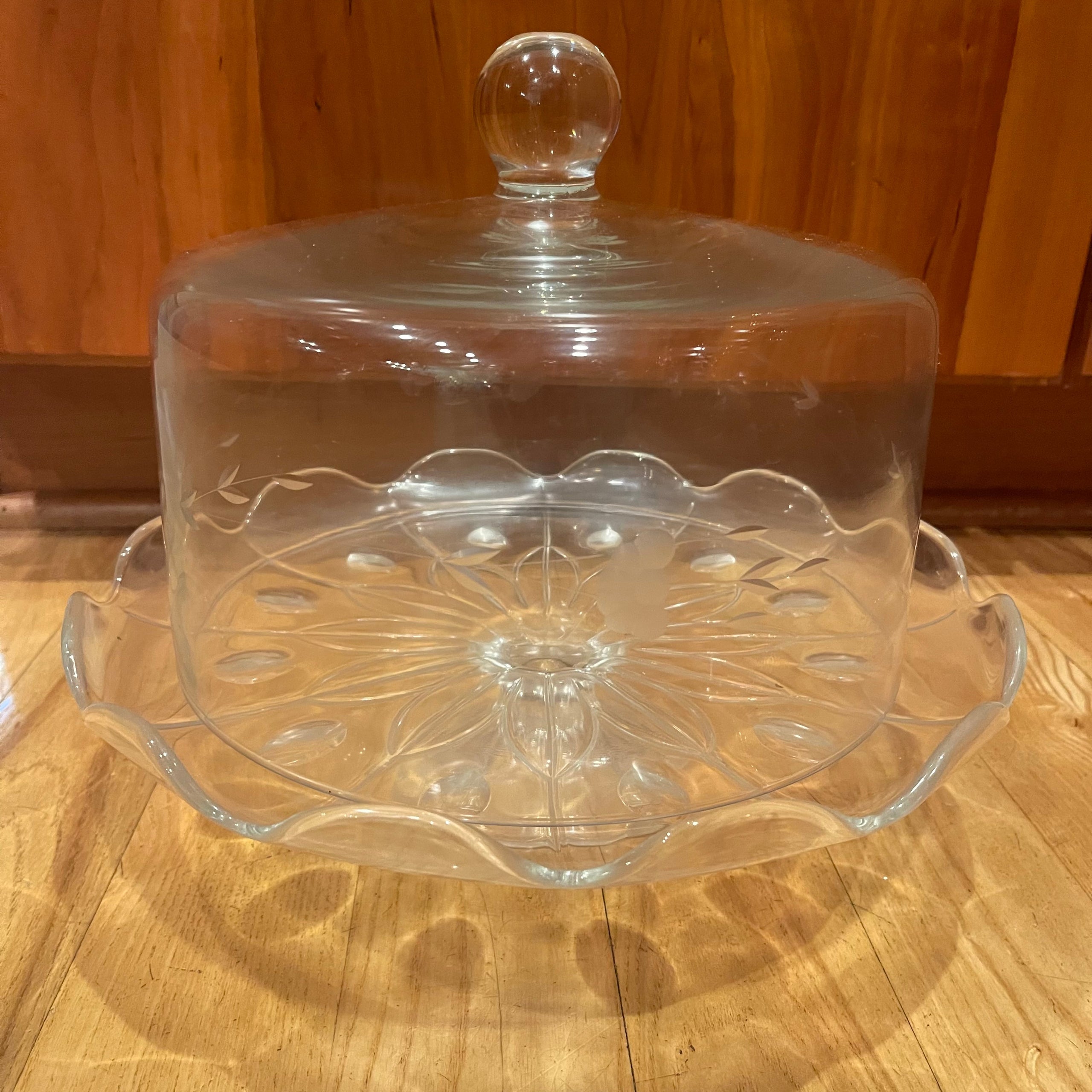 Princess House Cake Dome Poof! Estate Services Inc.