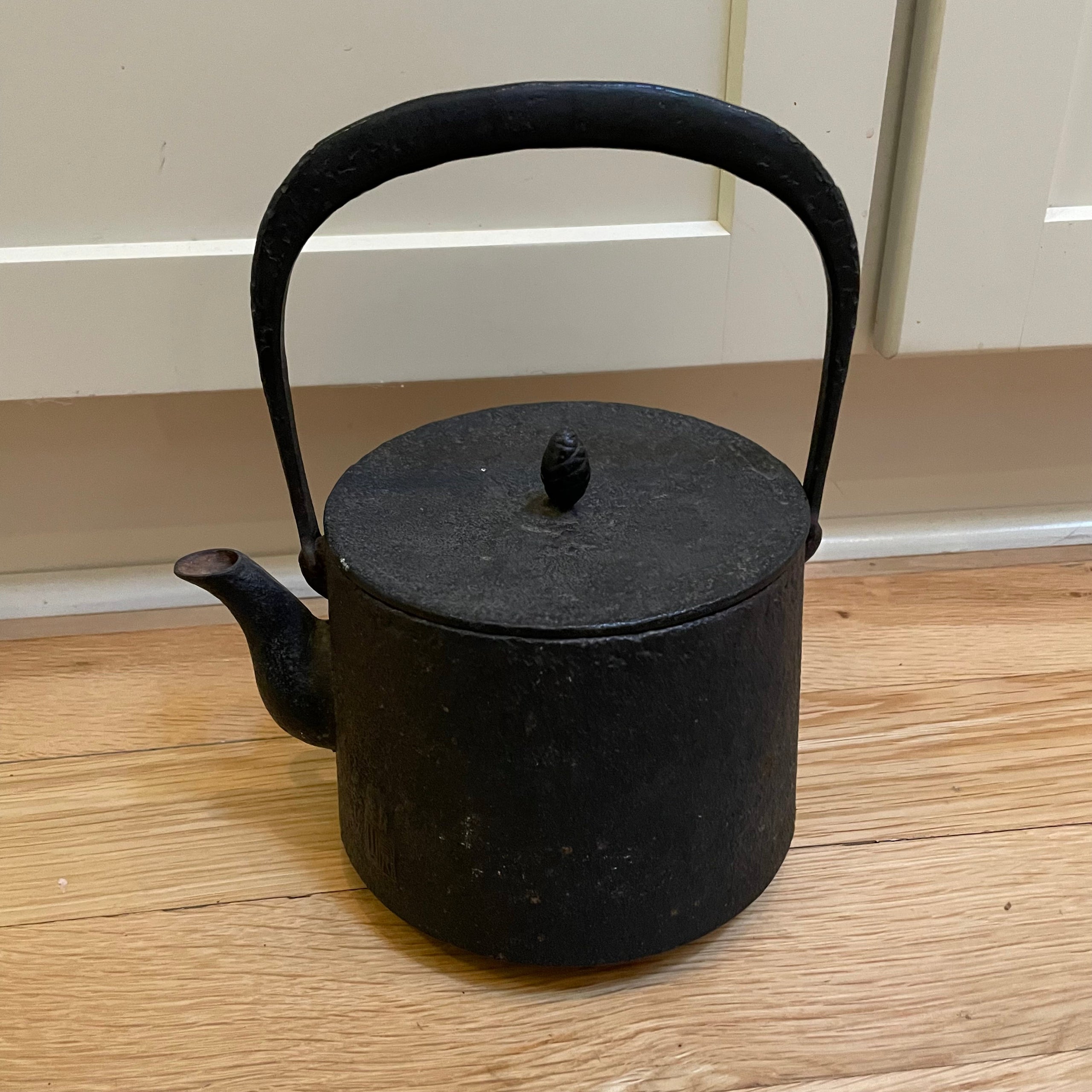 Antique Japanese Style Cast Iron Teapot Poof! Estate Services Inc.